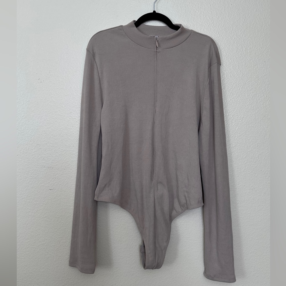 Fashion Nova Gray Long Sleeve Bodysuit